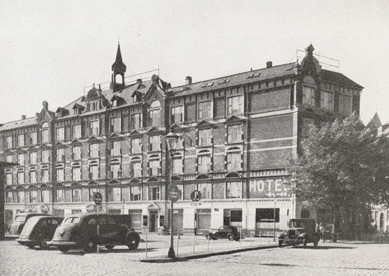 1949